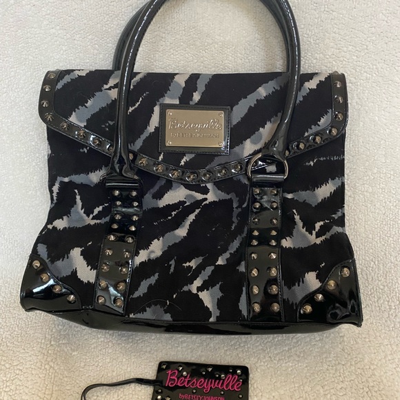 Betsy Johnson Purse - Picture 2 of 4